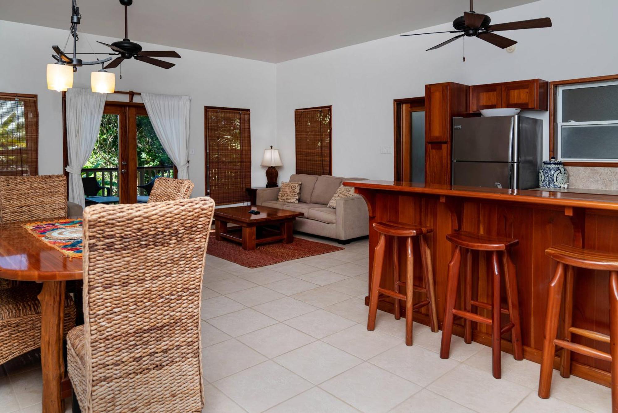 Residences At Barrier Reef 15A Garden View 1 Bedroom By Stay Floreo San Pedro  Exterior photo