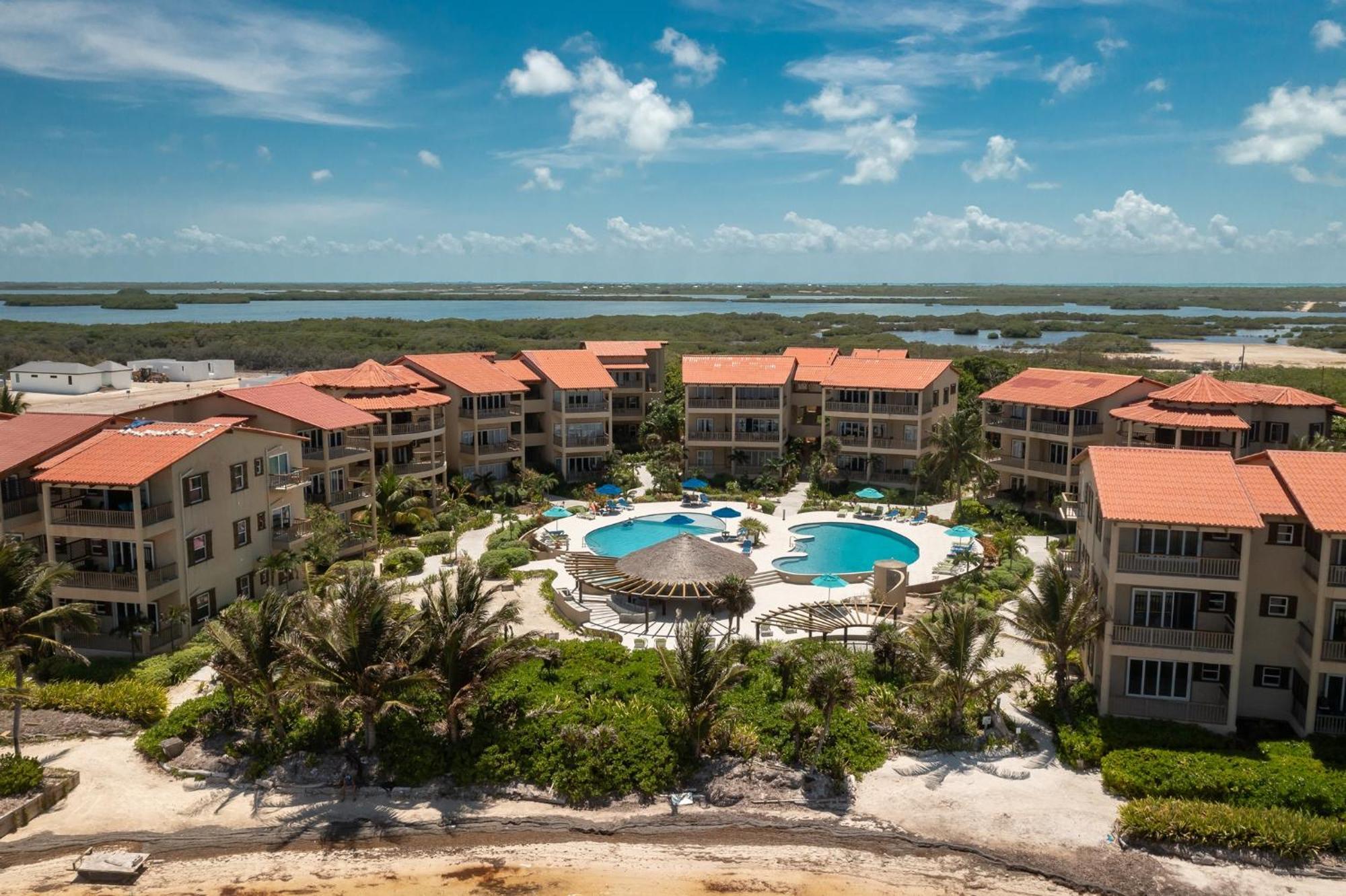 Residences At Barrier Reef 15A Garden View 1 Bedroom By Stay Floreo San Pedro  Exterior photo