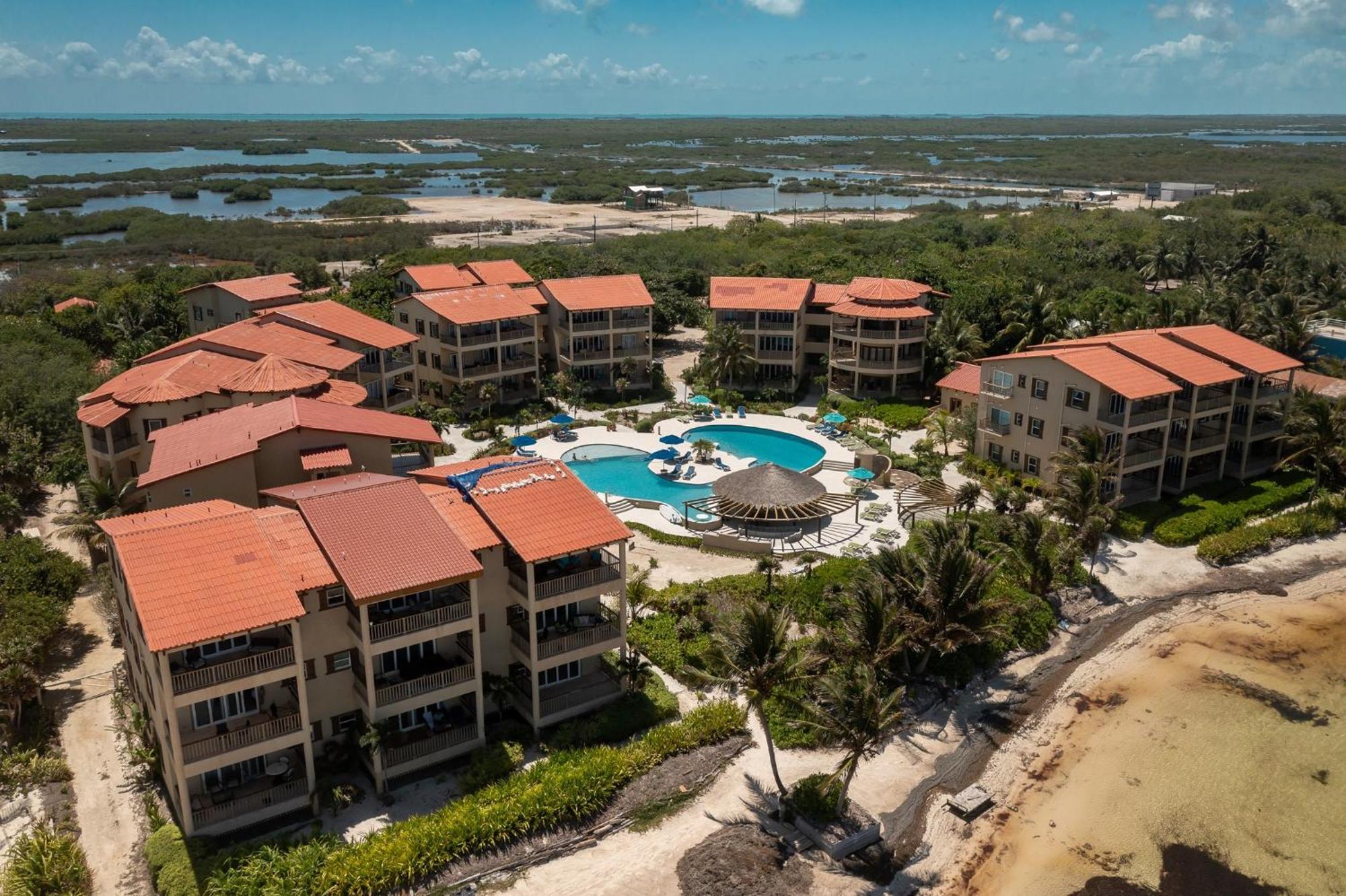 Residences At Barrier Reef 15A Garden View 1 Bedroom By Stay Floreo San Pedro  Exterior photo