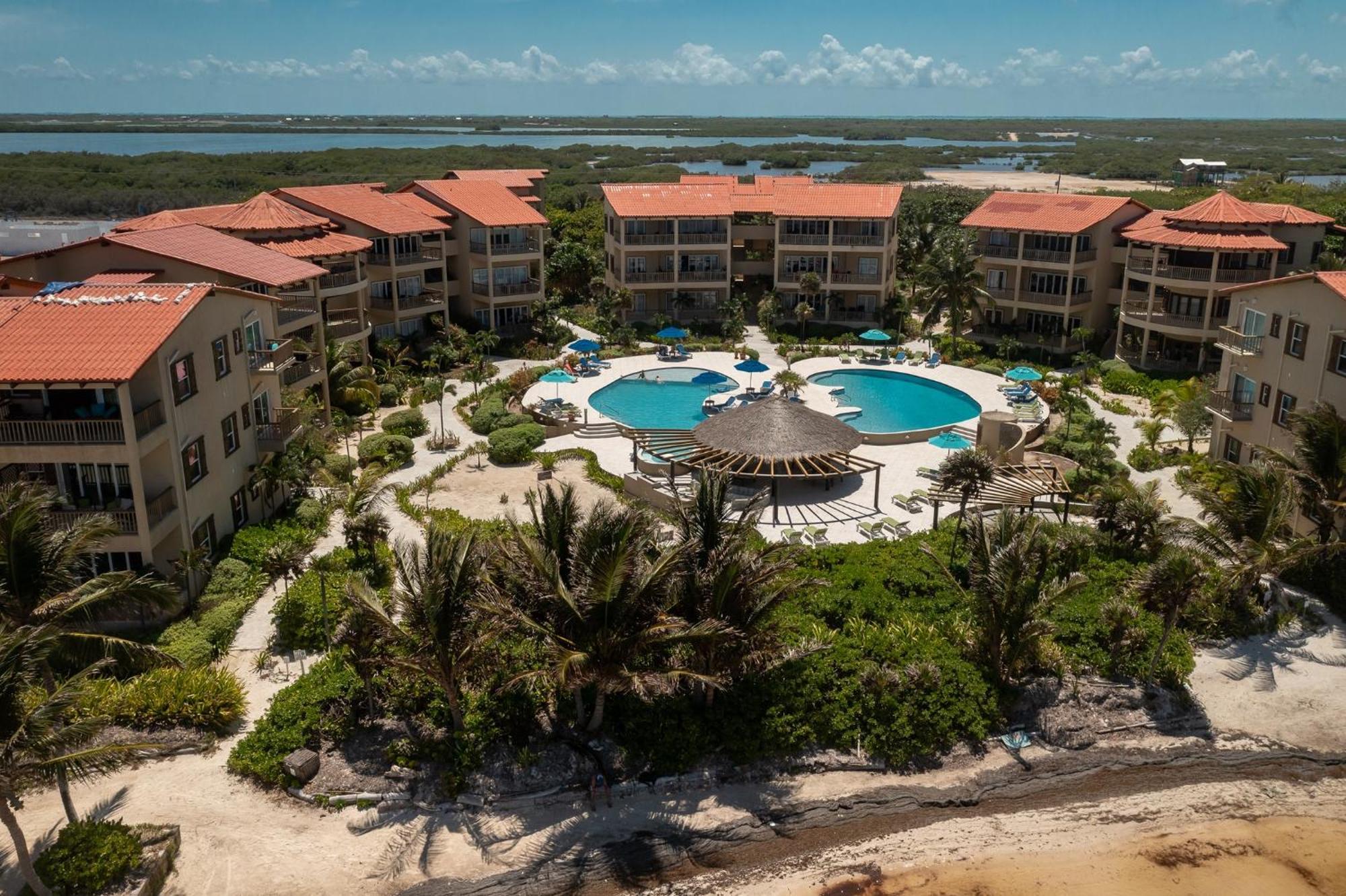 Residences At Barrier Reef 15A Garden View 1 Bedroom By Stay Floreo San Pedro  Exterior photo